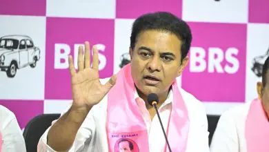 बीआरएस द्वारा एमबीबीएस छात्र गणेश को वित्तीय मदद