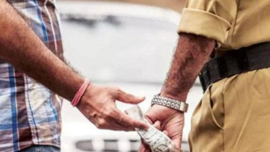 अफीम तस्करों से रिश्वत लेने पर चार पुलिसकर्मी निलंबित