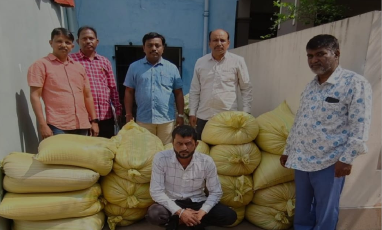 पीडीएस चावल की तस्करी करने वाले आरोपी को गिरफ्तार किया