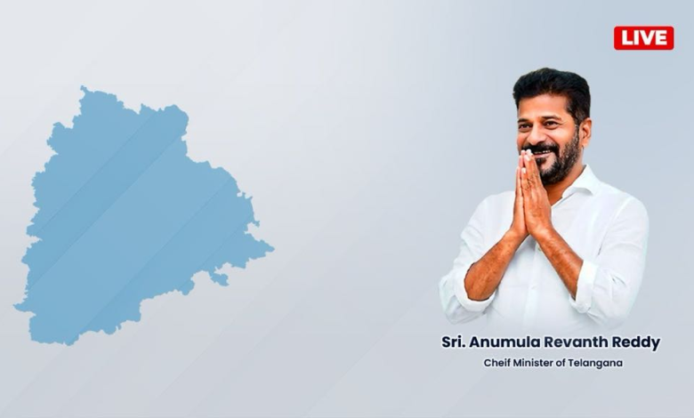 मुख्यमंत्री रेवंत रेड्डी चारमीनार पर सद्भावना दिवस कार्यक्रम में भाग लेते हुए