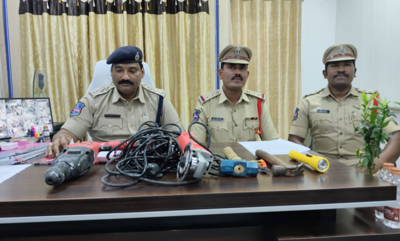 धार्मिक आयोजन के दौरान नशीला पदार्थ देने की घटना