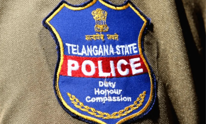 आसिफाबाद शहर बंद, पुलिस दुर्व्यवहार के विरोध में प्रदर्शन