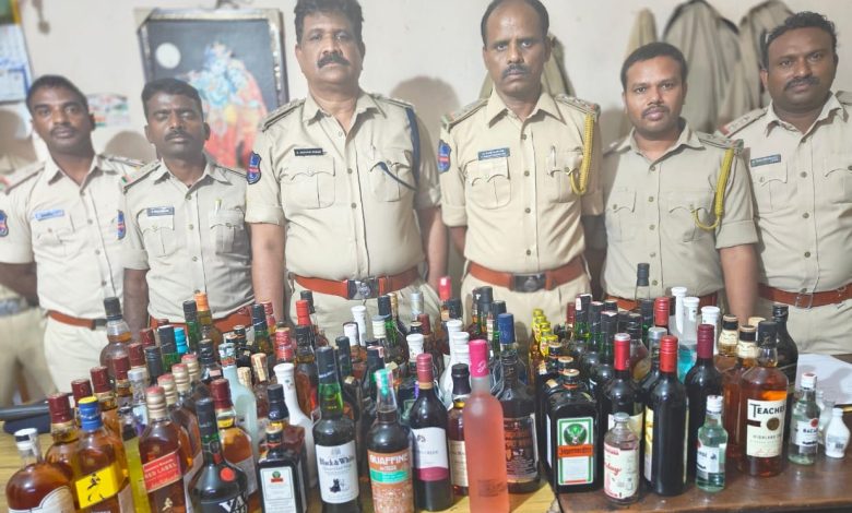हैदराबाद में अवैध शराब जब्त