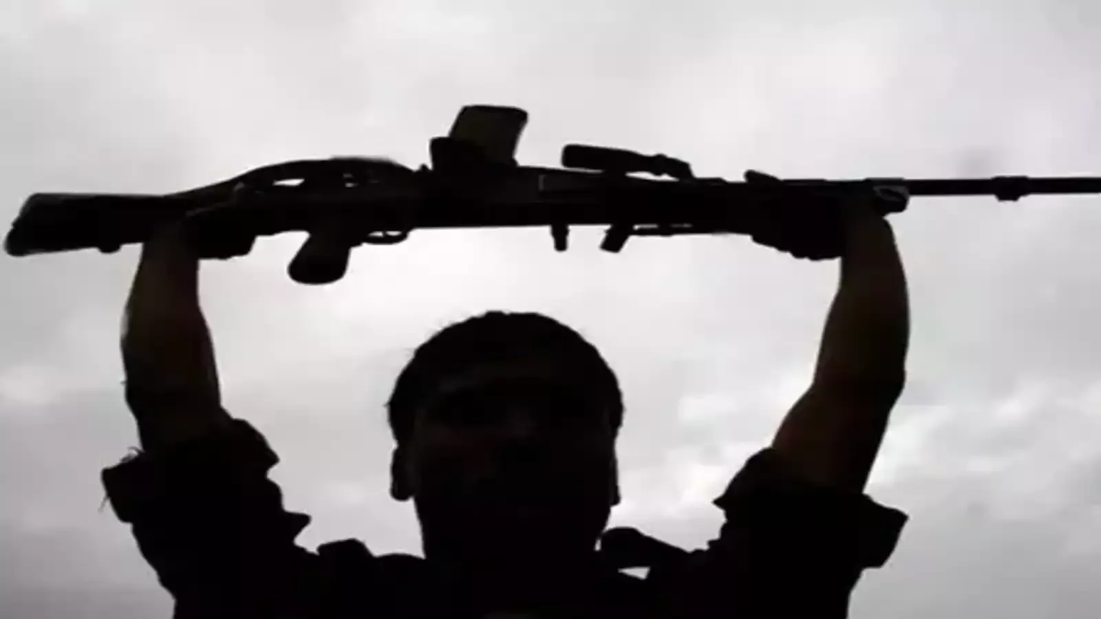 कांकेर में 21 नक्सली किए आत्मसमर्पण, हथियार भी जमा