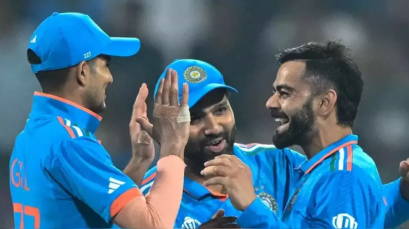 शुभमन गिल ने ऑस्ट्रेलिया के खिलाफ भारत की जीत के बाद रोहित और विराट की पारियों की तारीफ की।