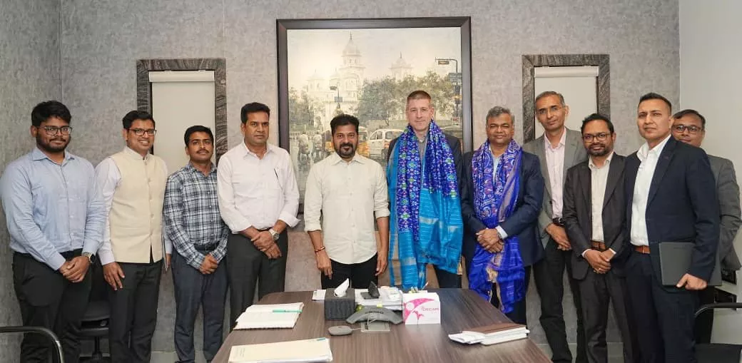 मुख्यमंत्री रेवंत रेड्डी की हैदराबाद में निवेश को लेकर AWS और जर्मन प्रतिनिधियों के साथ बैठक