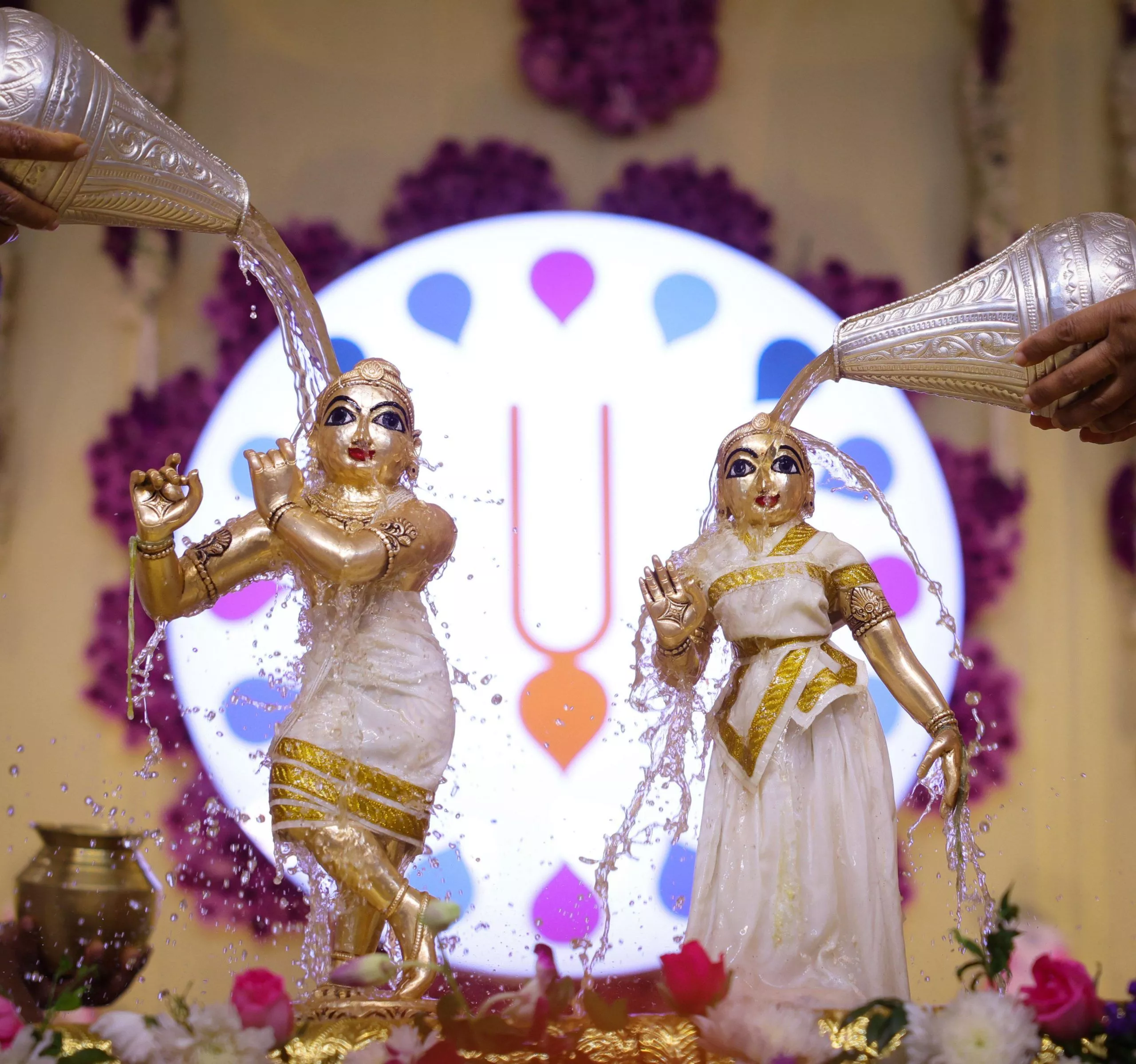 हरे कृष्ण स्वर्ण मंदिर में श्री ब्रह्मोत्सव का दिव्य उत्सव चरम पर