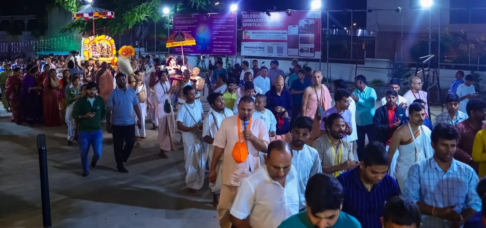 हरे कृष्ण स्वर्ण मंदिर में श्री ब्रह्मोत्सव का दिव्य उत्सव चरम पर