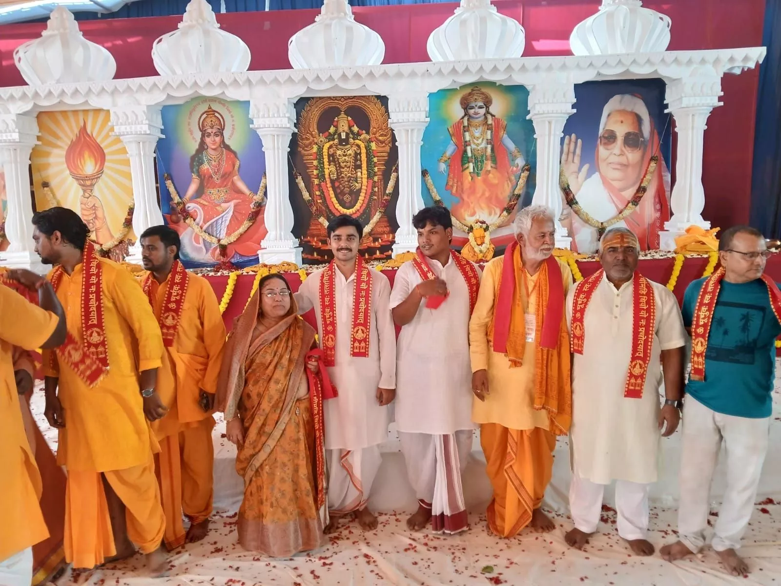 राष्ट्र जागरण 108 कुण्डीय गायत्री महायज्ञ का भव्य दृश्य