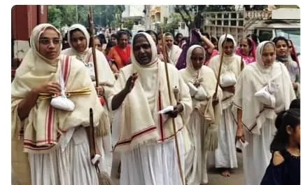 रसूलपुरा जैन संघ चातुर्मास परिवर्तन समारोह में शोभायात्रा