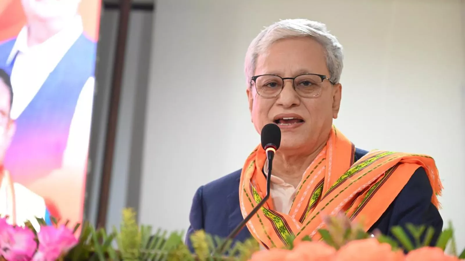 चेवेला बस हादसे पर नेताओं ने शोक व्यक्त किया और सहायता की मांग की