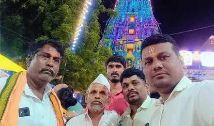 बीदर सड़क हादसे में क्षतिग्रस्त वाहन और पुलिस जांच स्थल