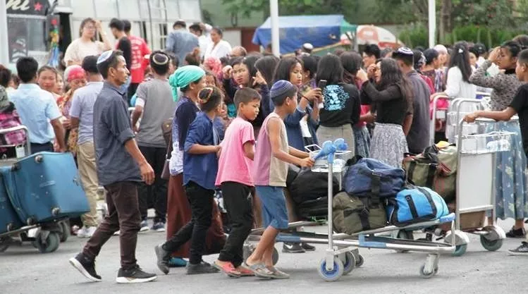 बनेई मेनाशे समुदाय के यहूदी भारत से इजराइल लौटते हुए