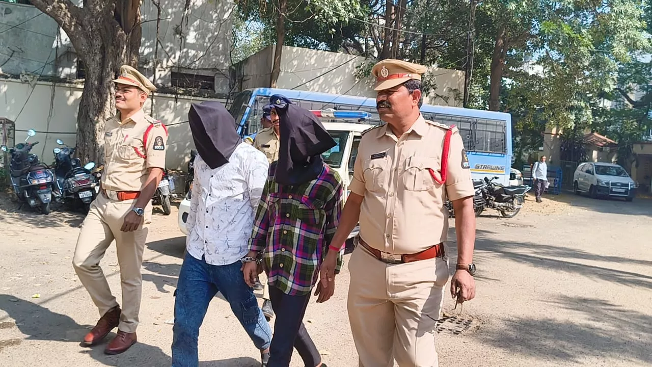 अपनी छाया से खेलें और जानें विज्ञान का अद्भुत रहस्य