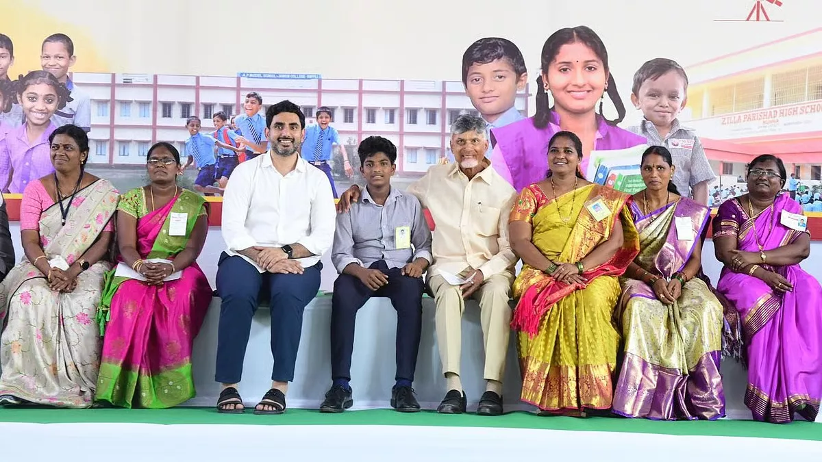 आंध्र प्रदेश में स्कूलों में अभिभावक-शिक्षक बैठक आयोजित