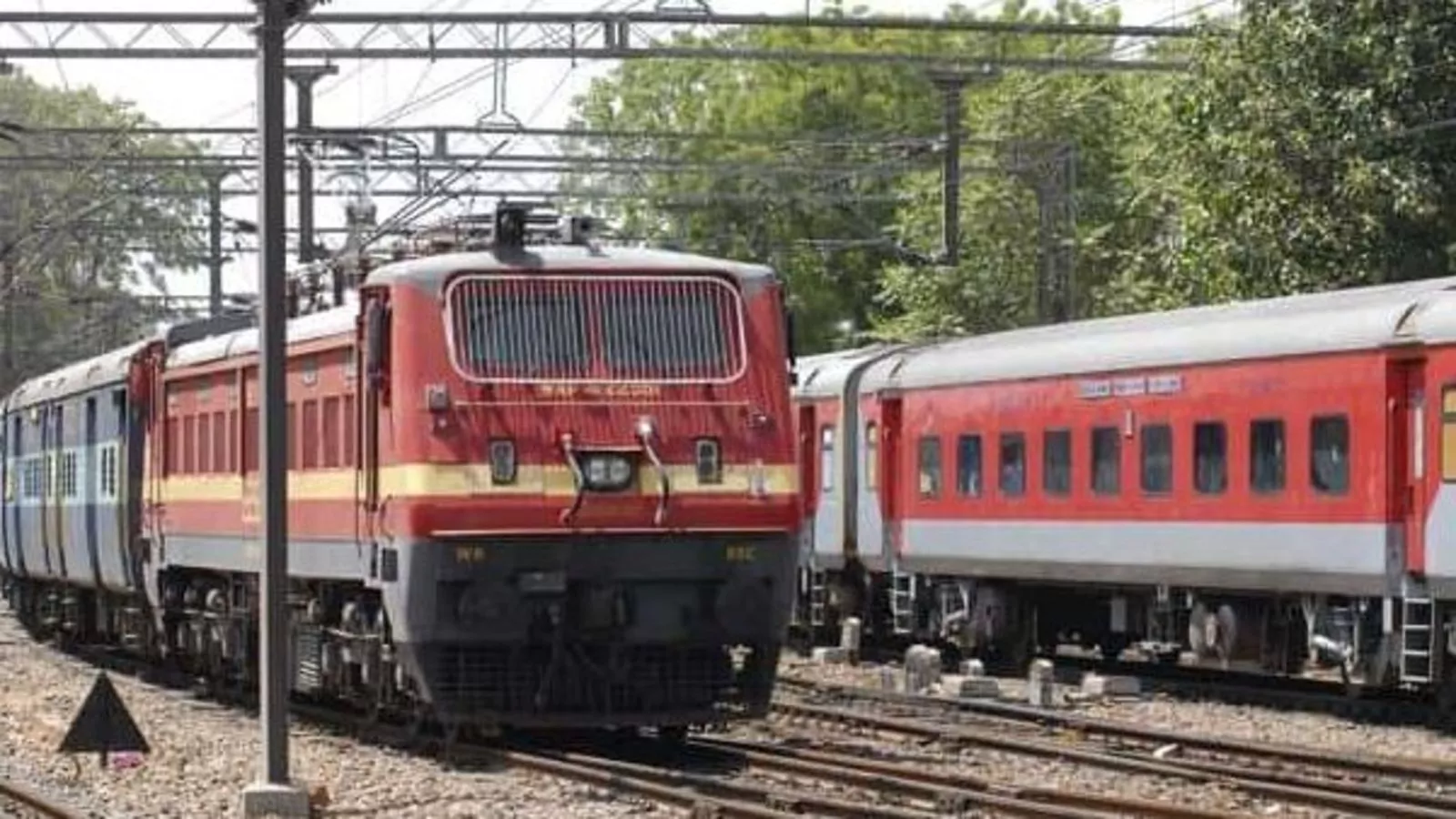 क्रिसमस और नववर्ष के लिए रेलवे चलाएगी 16 विशेष ट्रेनें