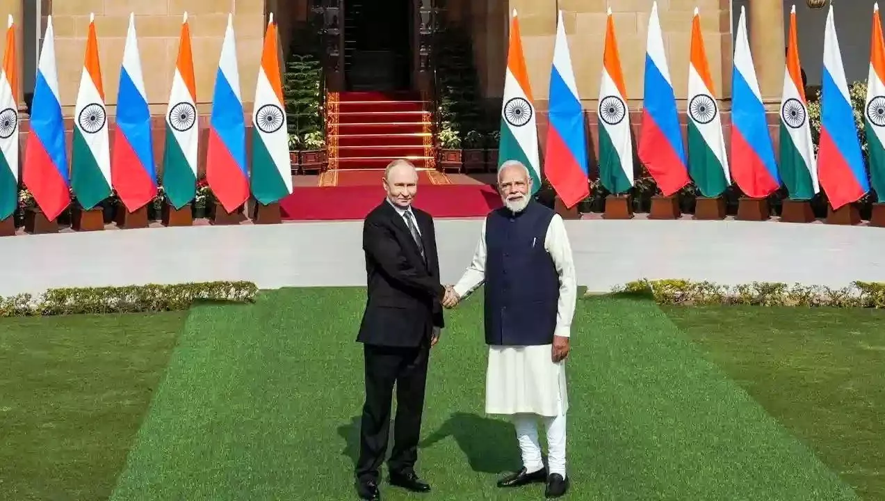 हैदराबाद हाउस में पुतिन और मोदी की उच्चस्तरीय द्विपक्षीय बैठक