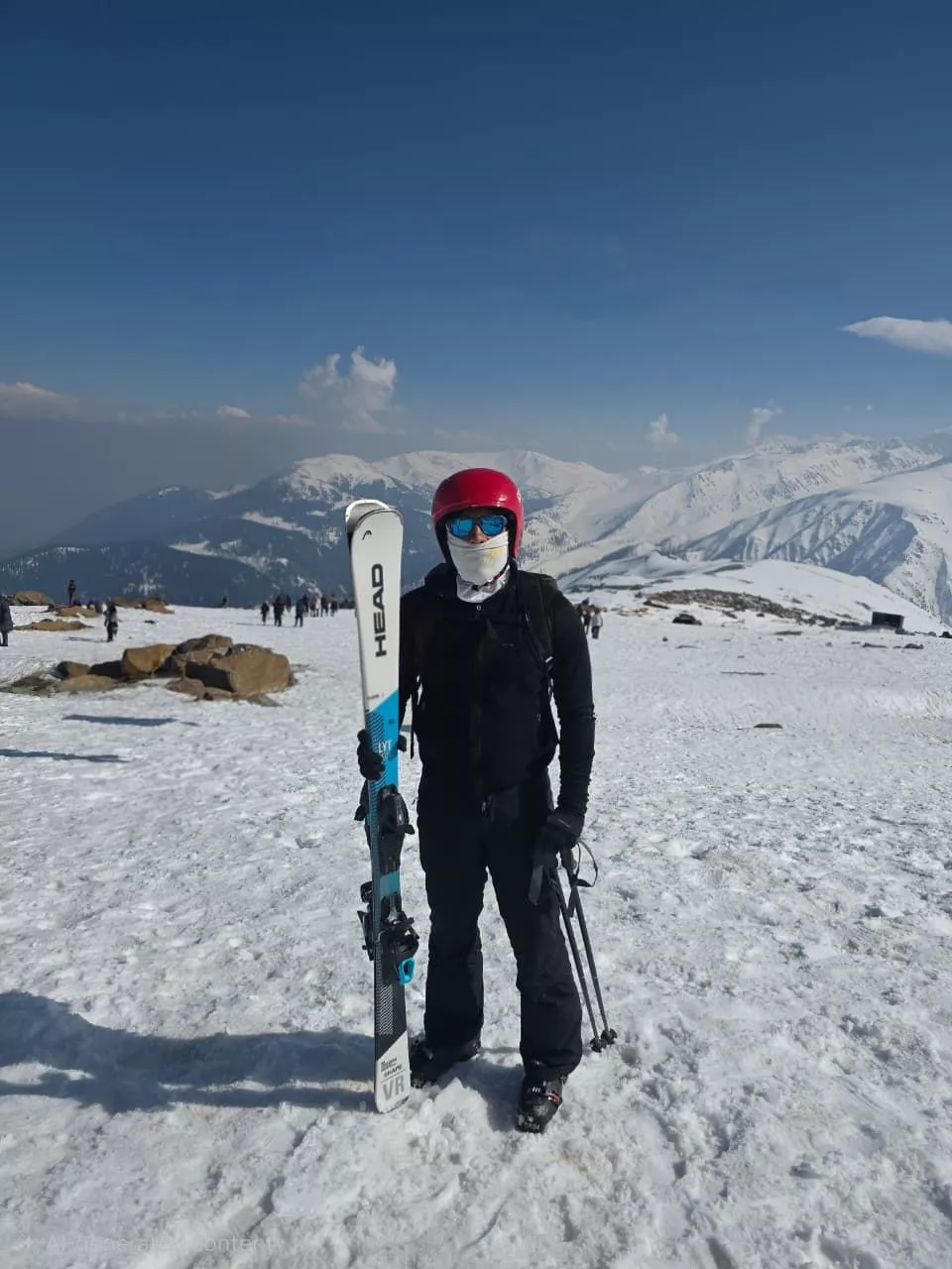 नितिक रोशन झा ने नेशनल स्कीइंग में तेलंगाना का प्रतिनिधित्व किया