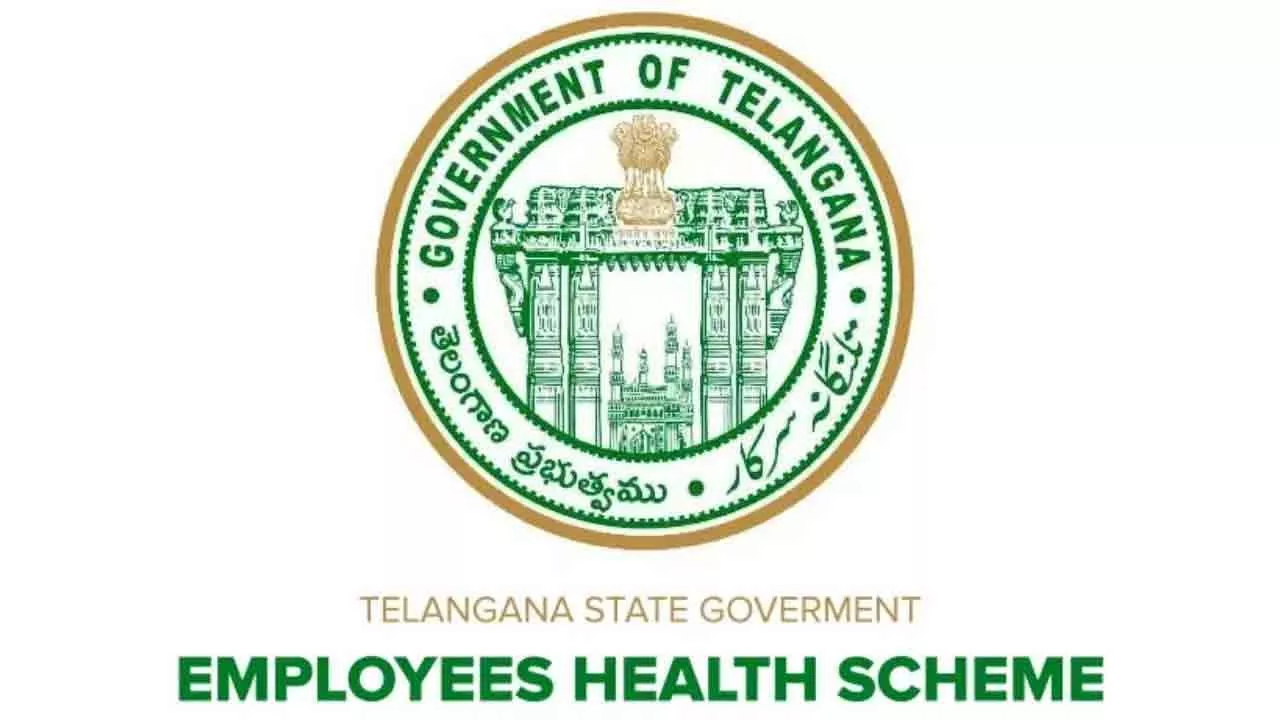 सचिवालय में कर्मचारी स्वास्थ्य योजना पर हेल्थ ट्रस्ट बैठक