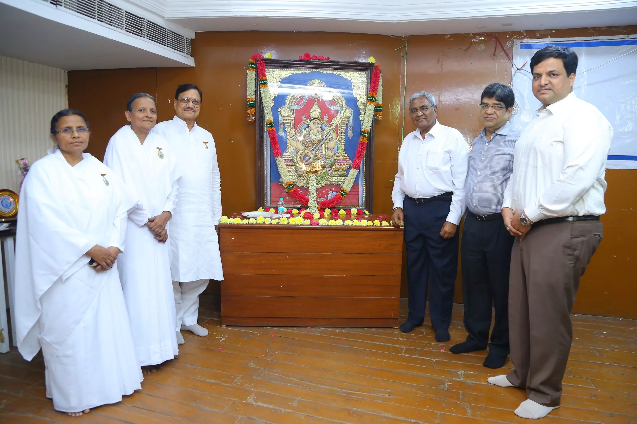 विद्यार्थी व्यक्तित्व विकास व्याख्यान में भाग लेते हुए