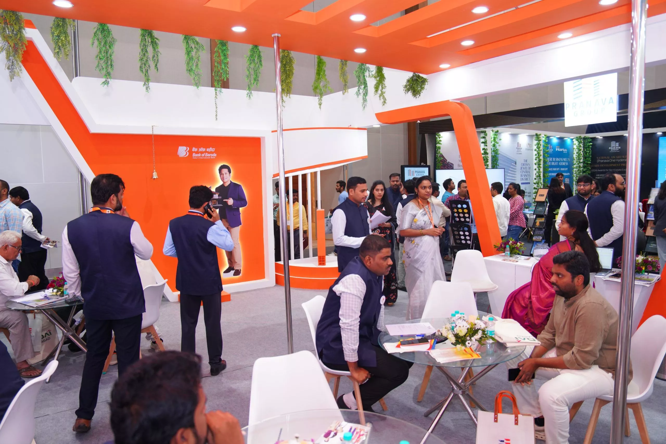 हैदराबाद प्रॉपर्टी शो में जुटे खरीदार और डेवलपर्स