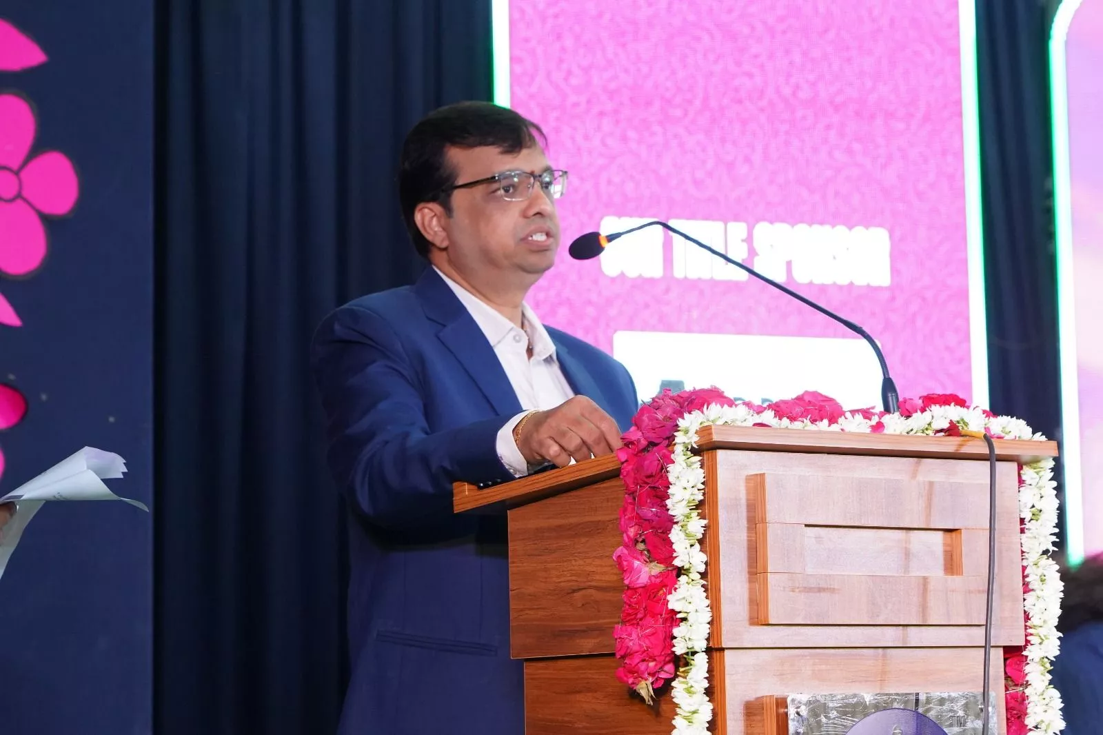 बद्रुका कॉलेज में बिज़ कॉम-2026 का भव्य उद्घाटन समारोह