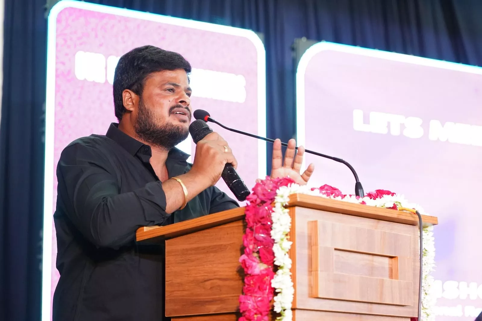 बद्रुका कॉलेज में बिज़ कॉम-2026 का भव्य उद्घाटन समारोह