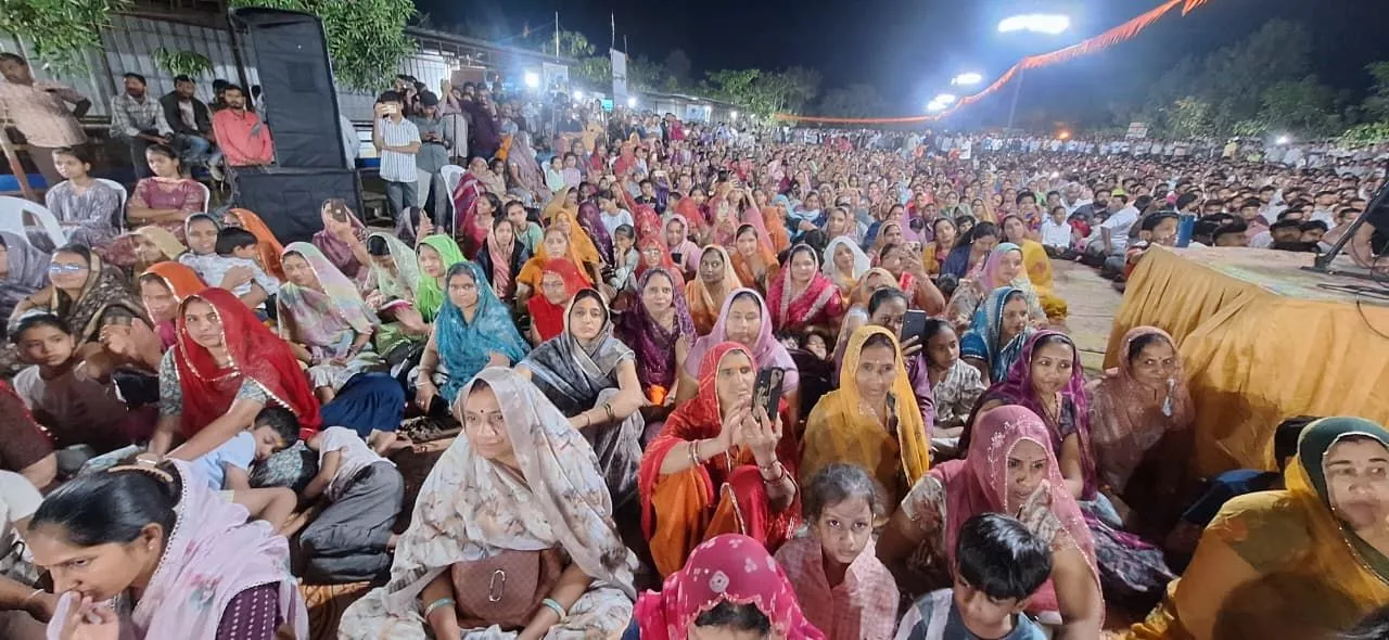 गौमाता के नाम विश्व मंगल गौशाला में जागरण आयोजित