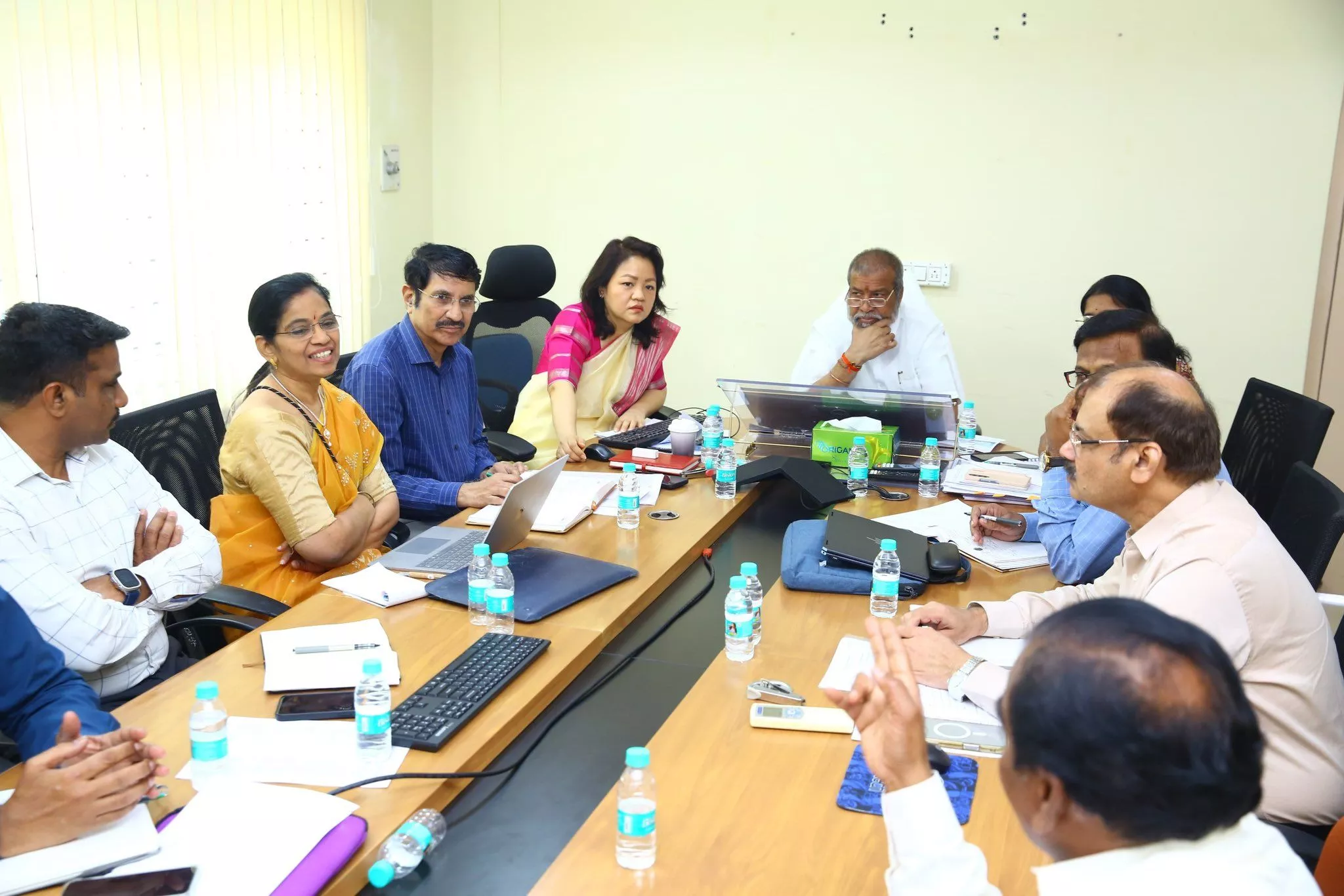 स्वास्थ्य मंत्री टिम्स सनतनगर अस्पताल का उद्घाटन समीक्षा करते हुए