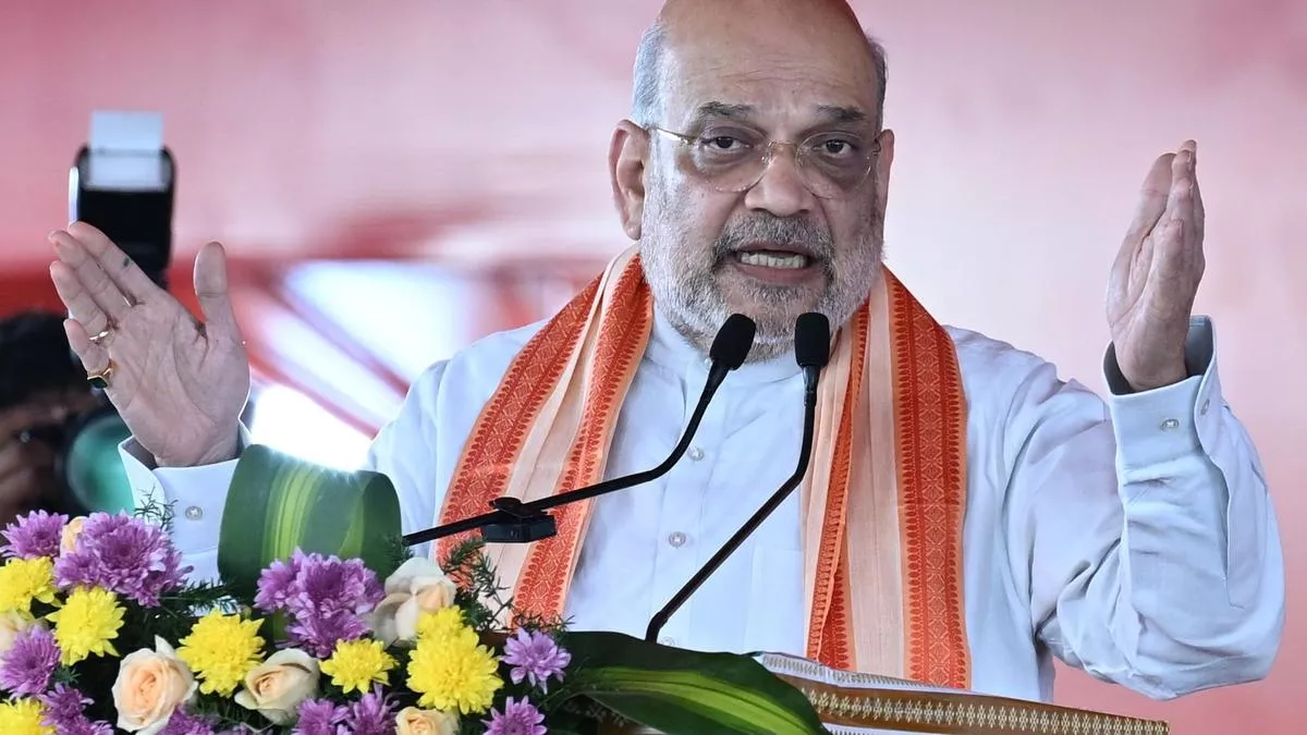 मायापुर इस्कॉन में संबोधन देते अमित शाह