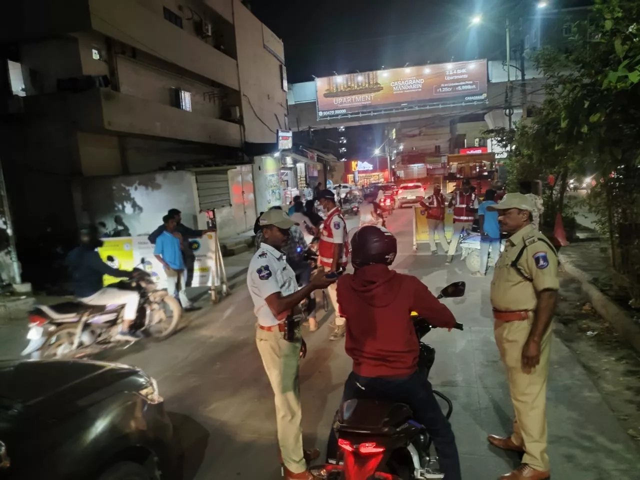 : साइबराबाद और हैदराबाद ट्रैफिक पुलिस के विशेष अभियान