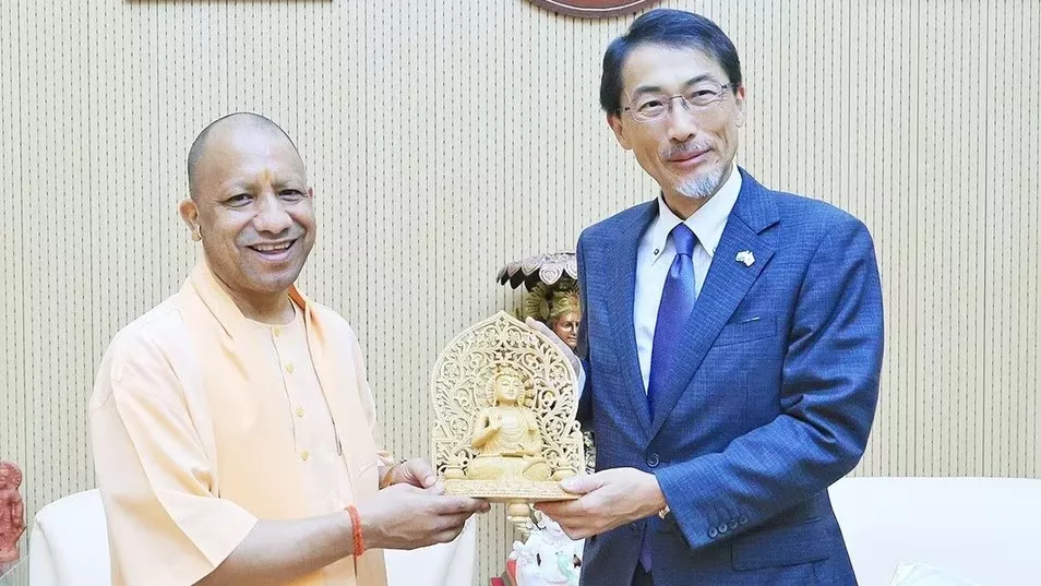 जापान पहुंचे, निवेश पर फोकस