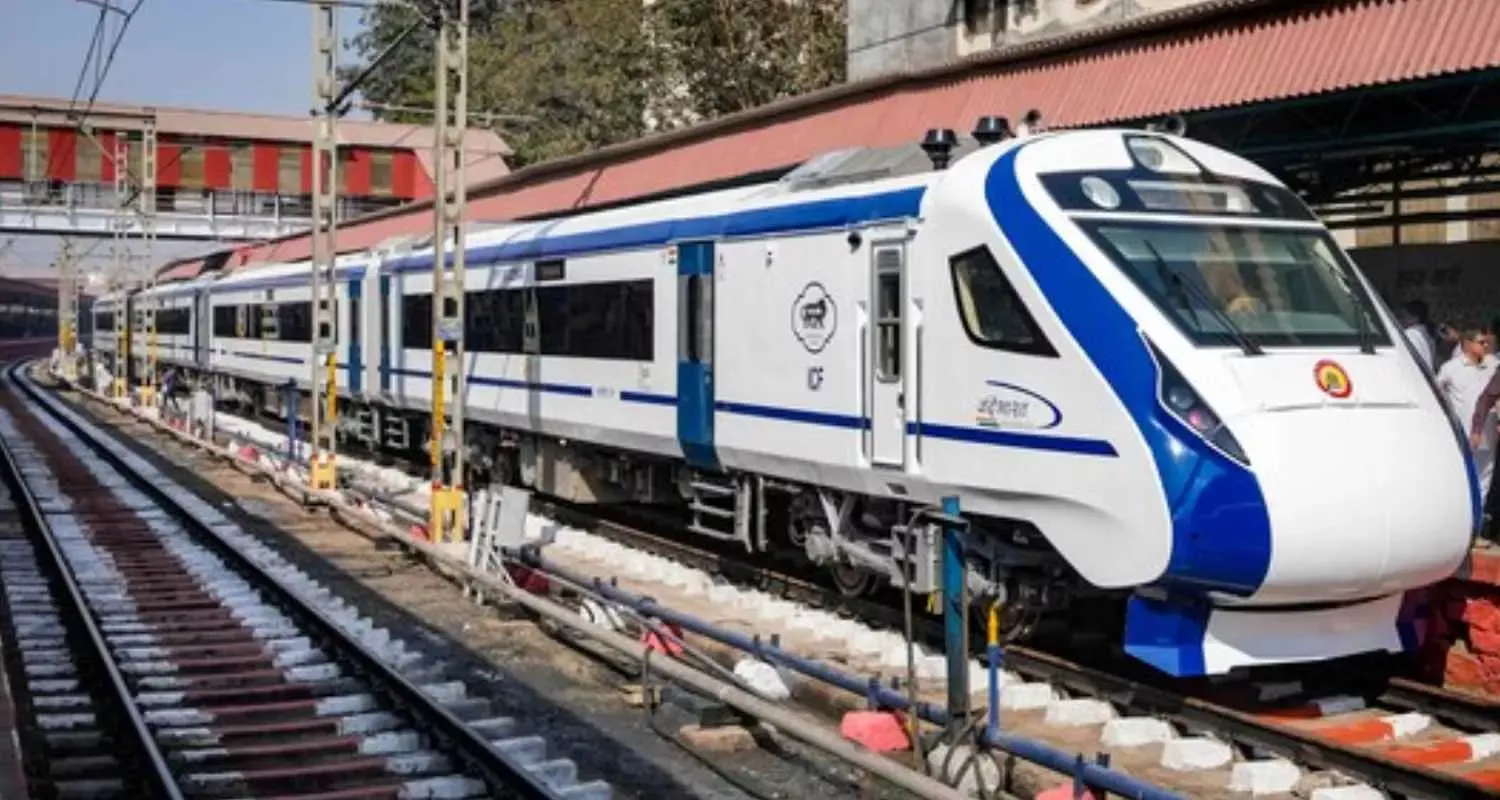 पाकुड़ में वंदे भारत एक्सप्रेस हादसा: दंपती और बेटी की मौत