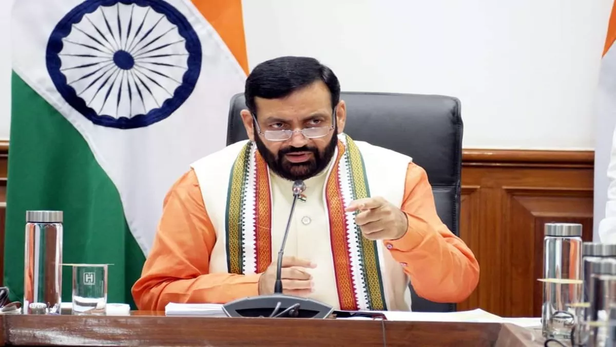 कार्यक्रम में संबोधित करते नायब सिंह सैनी