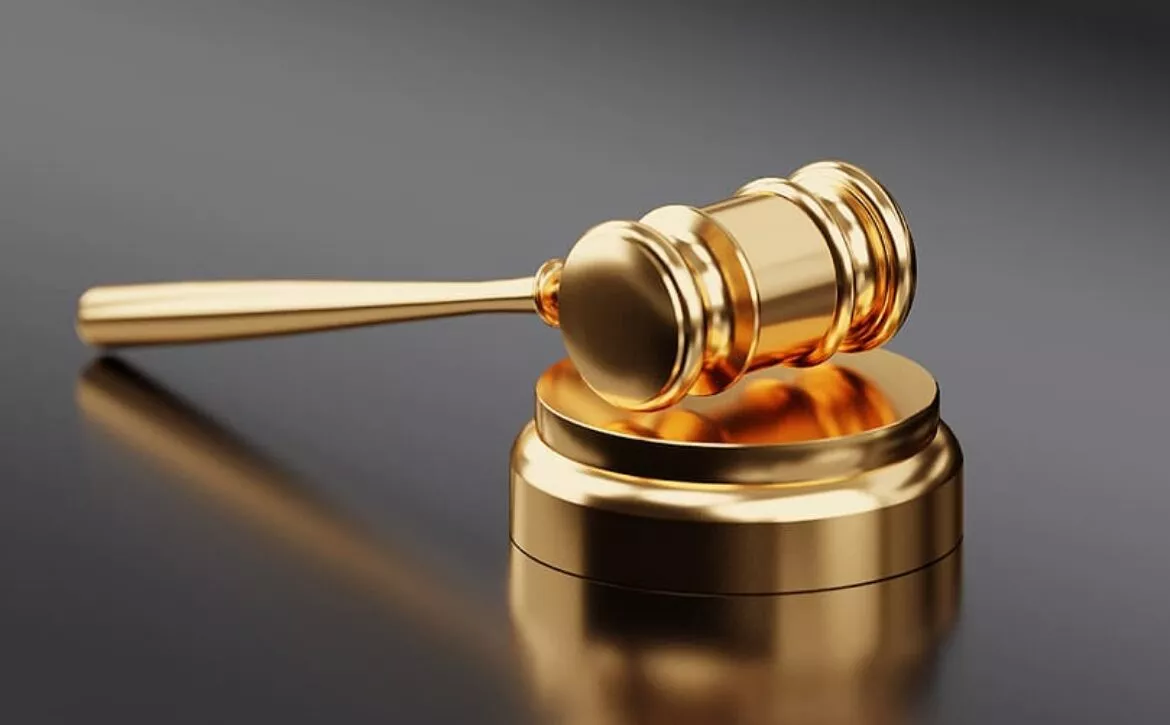 न्याय लोकतंत्र की बुनियाद है: सुप्रीम कोर्ट का अहम फैसला