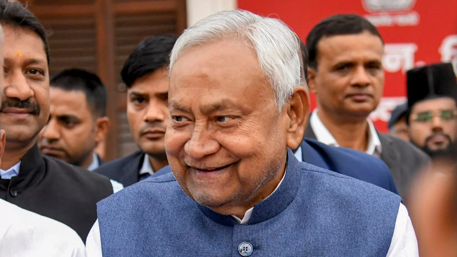 बिहार में सुधा दुग्ध बिक्री केंद्र और ग्रामीण महिला उद्यमी