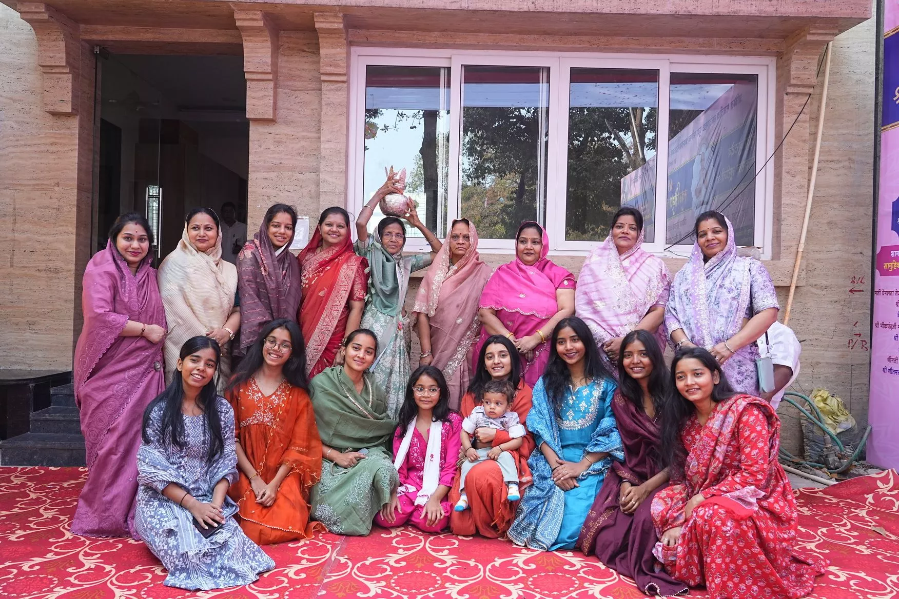 दादा गुरुदेव की श्रद्धांजलि में भक्त मेला और भक्ति कार्यक्रम