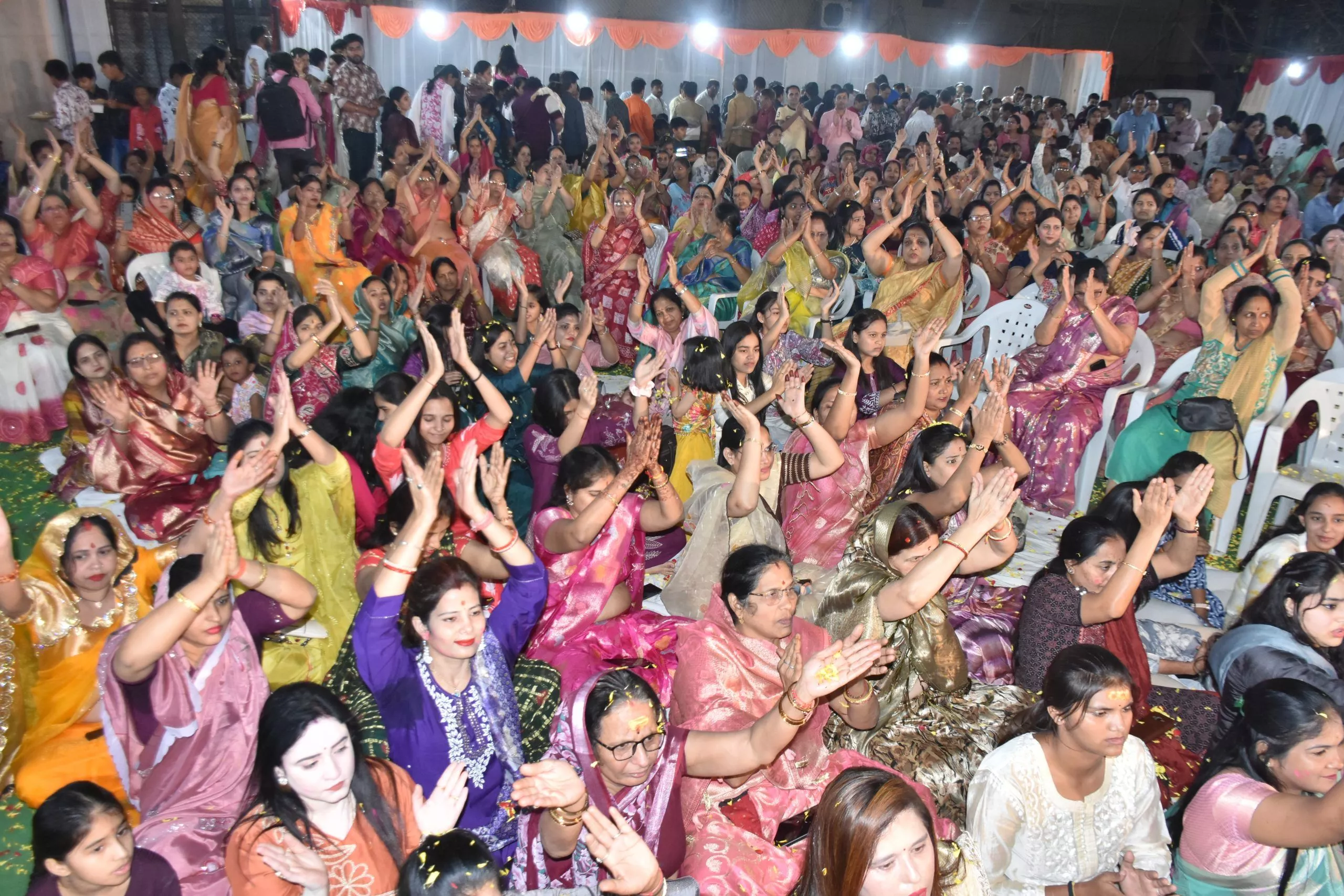 मलकपेट में राइजिंग क्वीन्स होली उत्सव का आयोजन