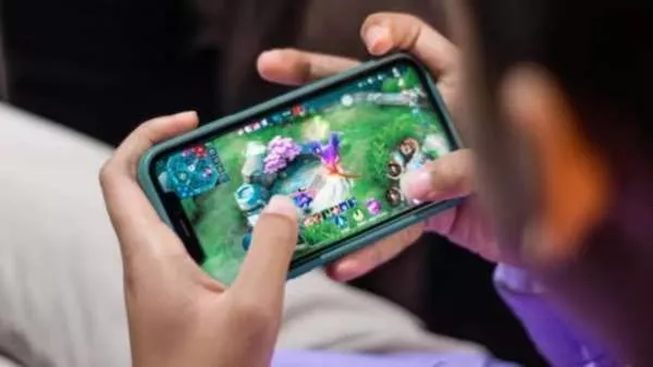 मोबाइल गेम लत से हुई तीन बहनों की मौत