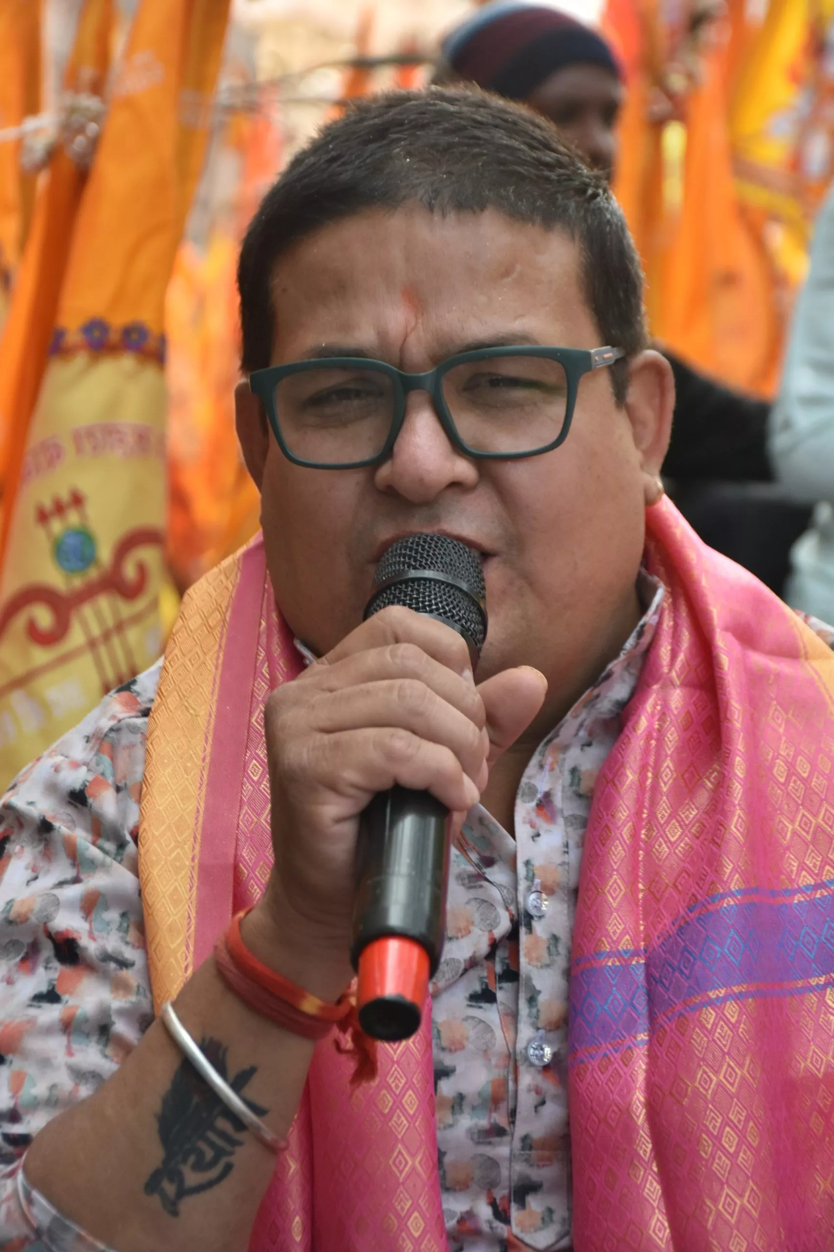 भजनों और निशान के साथ निकली श्री श्याम रथ शोभायात्रा