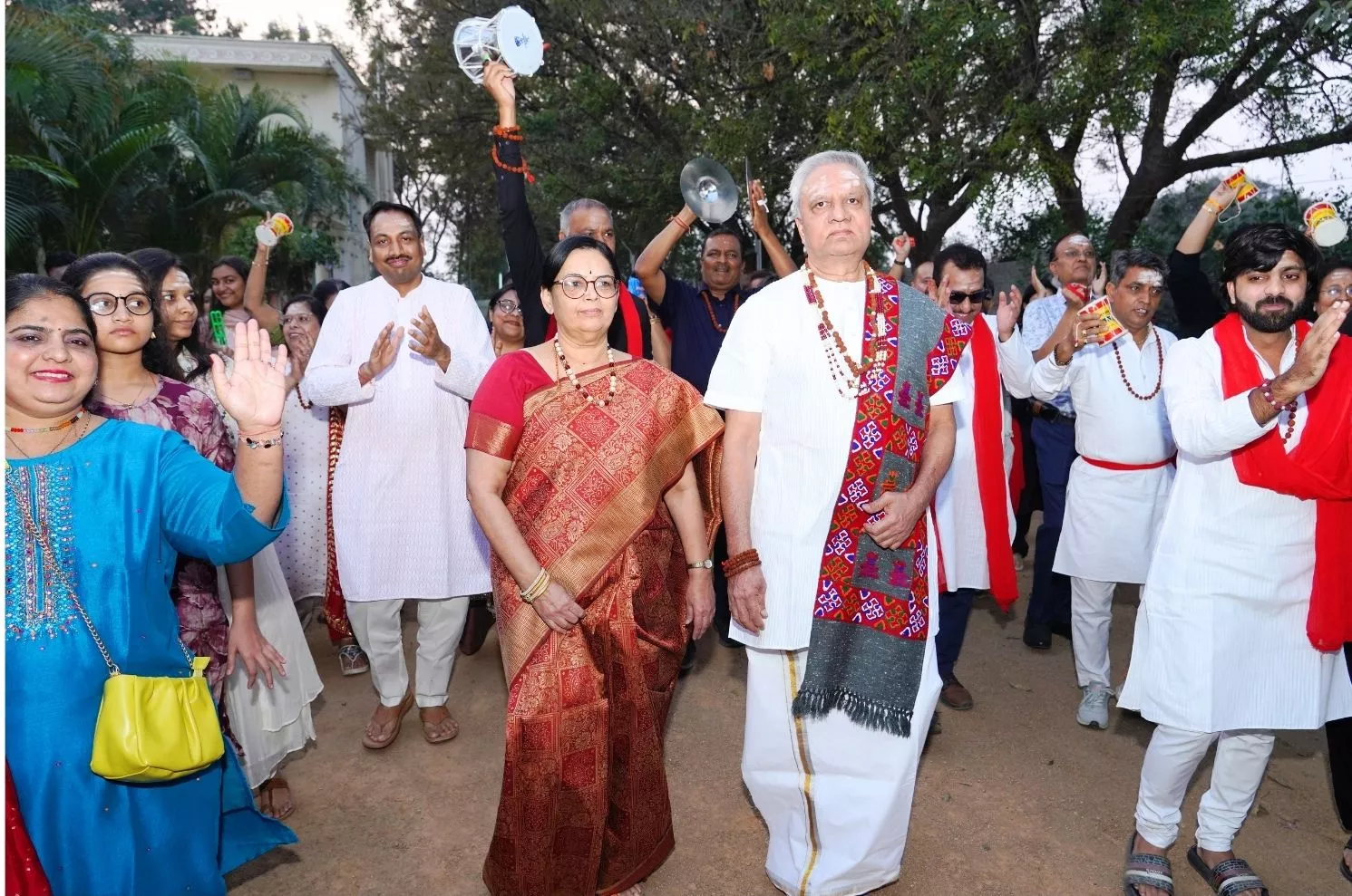 शिवरात्रि सत्संग और महाकाल यात्रा में श्रद्धालु उपस्थित