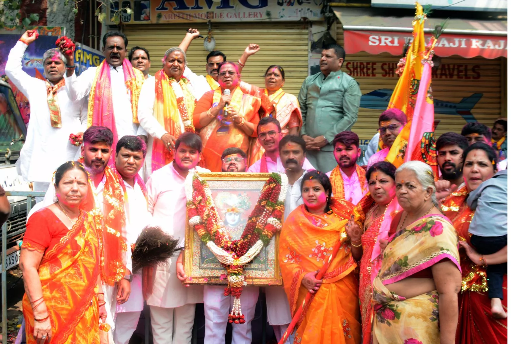 फाल्गुन मेला: भक्तों ने श्याम बाबा के दर्शन किए