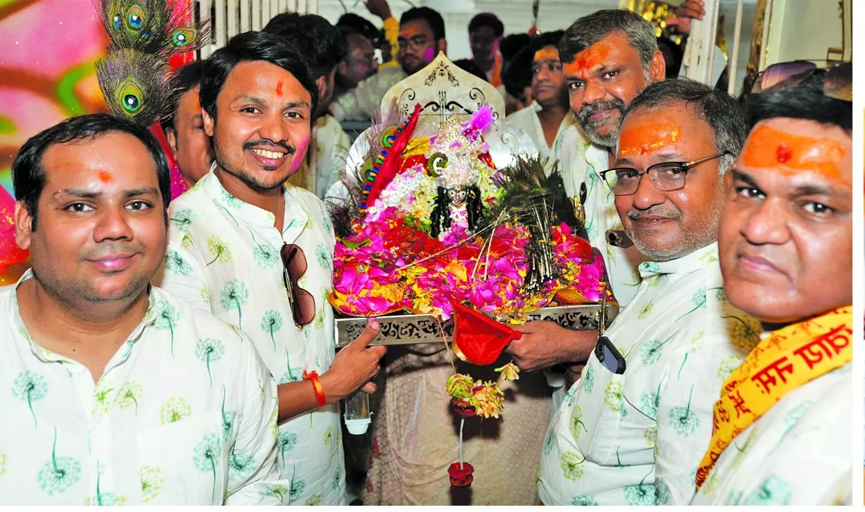 फाल्गुन ग्यारस पर खाटू श्याम बाबा की भव्य निशान यात्रा