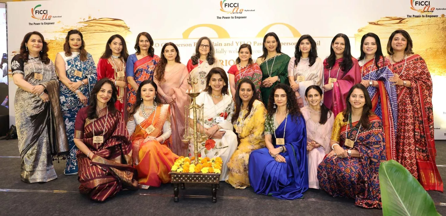 वाईएफएलओ ने 20 साल की उपलब्धियों का भव्य समारोह मनाया