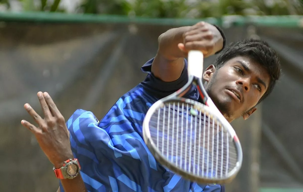 सुरेश की थंडरबोल्ट सर्विस ने डेविस कप में भारत को जीत दिलाई