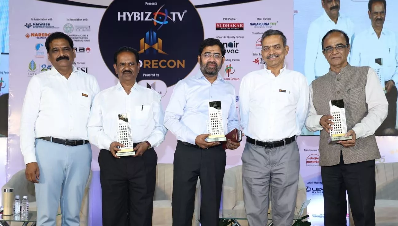 हाइड्रेकॉन-2026 में रियल एस्टेट पर चर्चा करते विशेषज्ञ