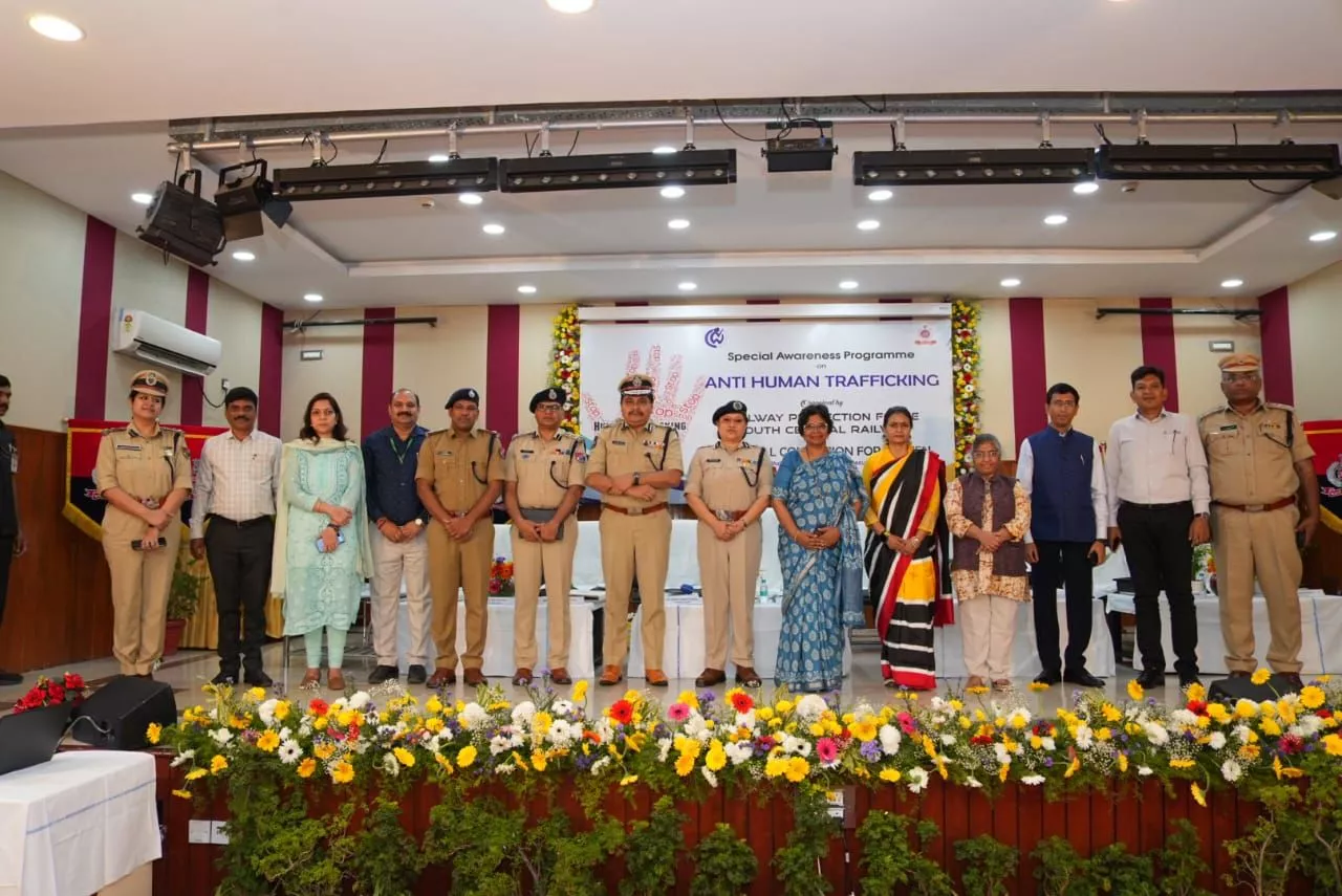 राष्ट्रीय महिला आयोग और RPF ने आयोजित किया विशेष सत्र