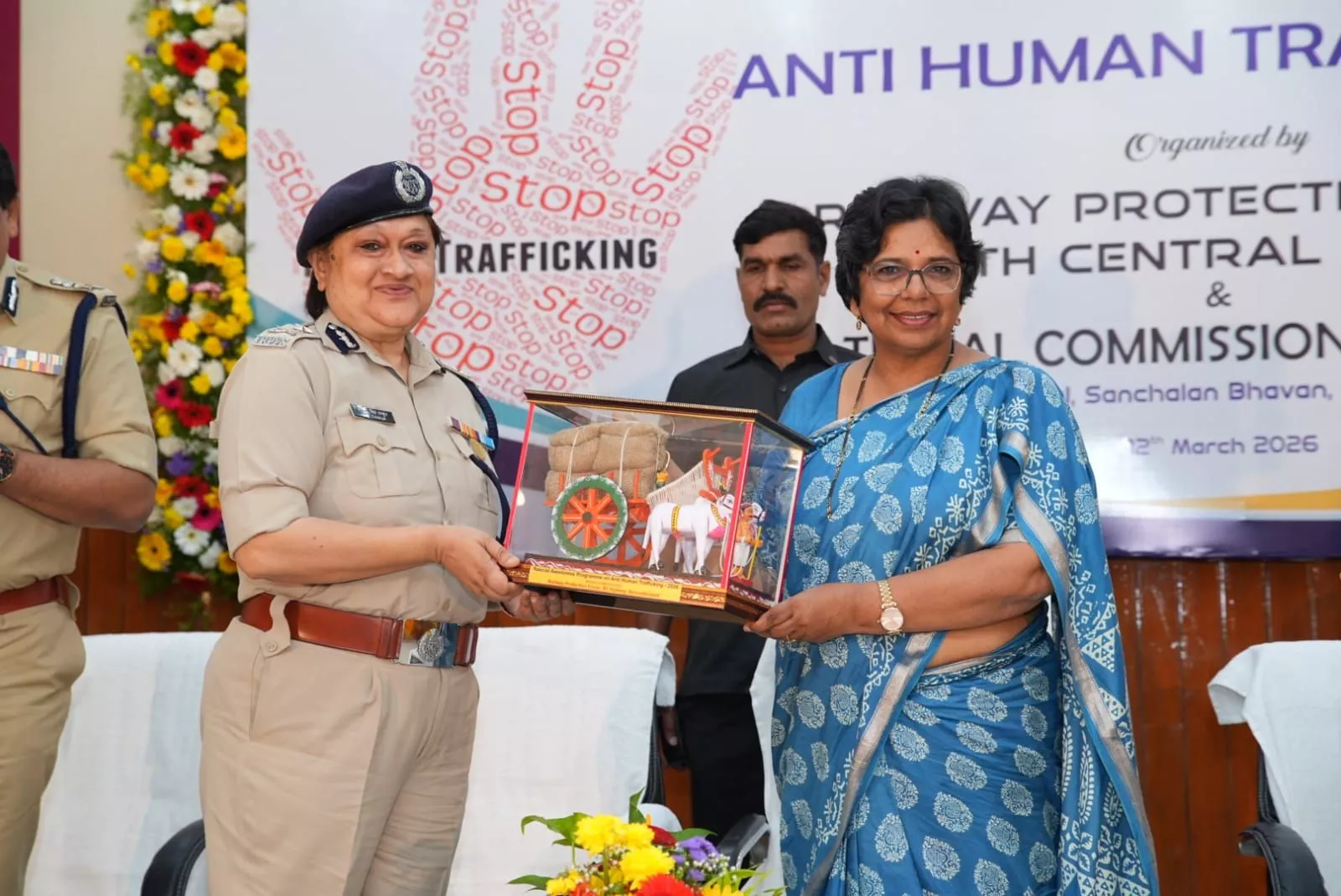 रेलवे कर्मियों को मानव तस्करी रोकथाम पर प्रशिक्षण दिया गया