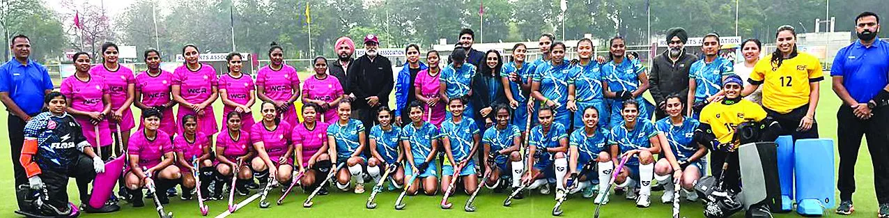 आरसीएफ महिला हॉकी टीम का खेल प्रदर्शन