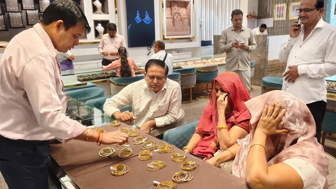 हैदराबाद में ज्वेलरी मेला: गोल्ड, डायमंड और सिल्वर कलेक्शन